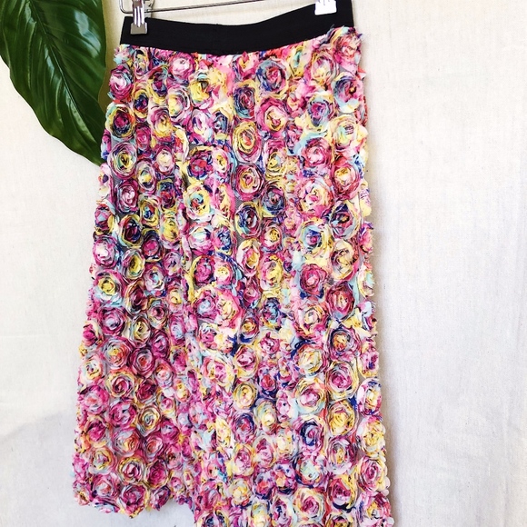 Leith Three-Dimensional Vivid Roses Midi Skirt - Picture 5 of 7